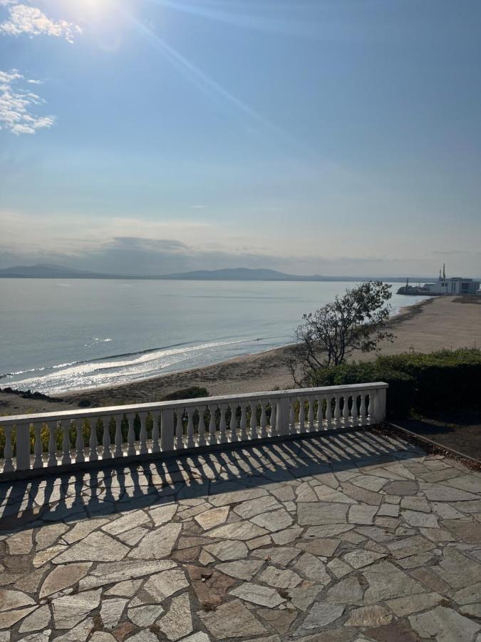 Azzurro Premium Apartment On Bulevard Bogoridi Burgas Bagian luar foto