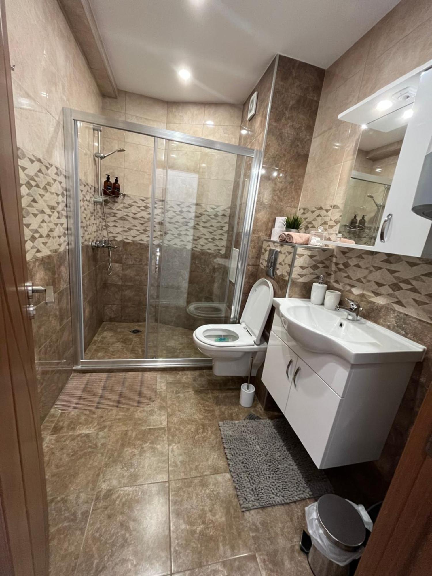 Azzurro Premium Apartment On Bulevard Bogoridi Burgas Bagian luar foto